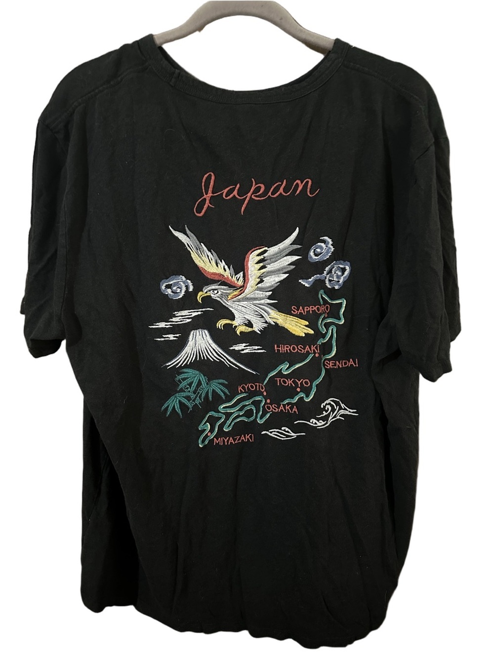 GAP Black Japan Landmark Embroidered Eagle Short Sleeve Crewneck Size XL
